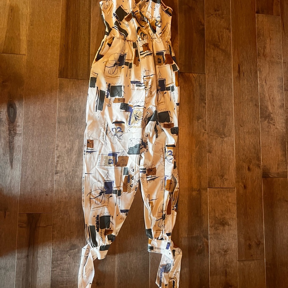 Stylish Women's Jumpsuit in Cream and Black